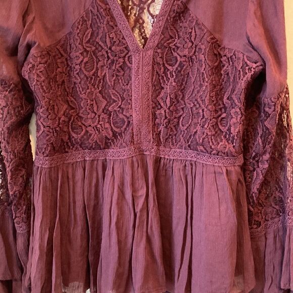 American Eagle Outfitters Long Lace Sleeve Peasant Blouse Women's Size S - Picture 2 of 7